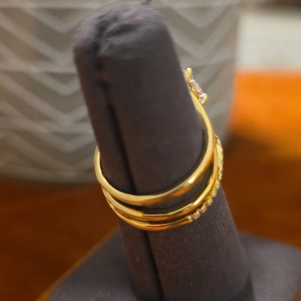 Elegant Gold Plated  and Zirconia  Women's Ring